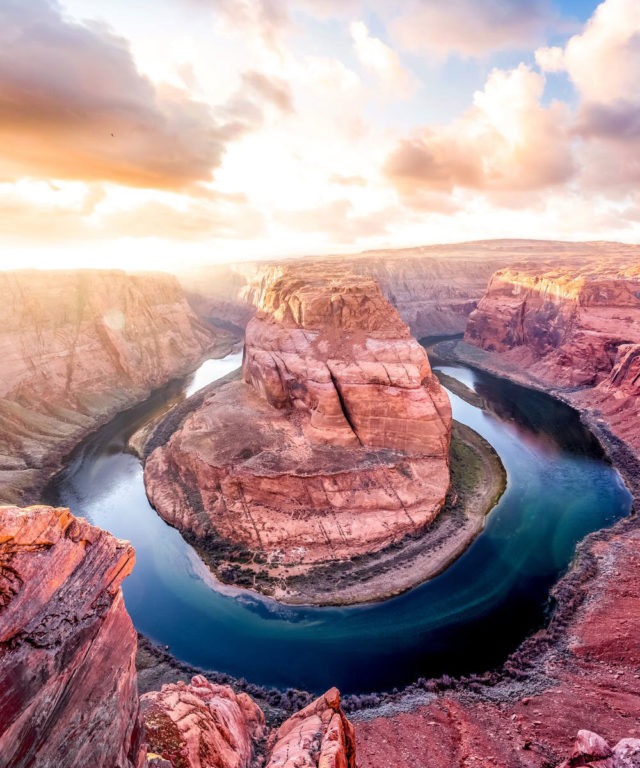 Overhead view of the Horseshoe Bend